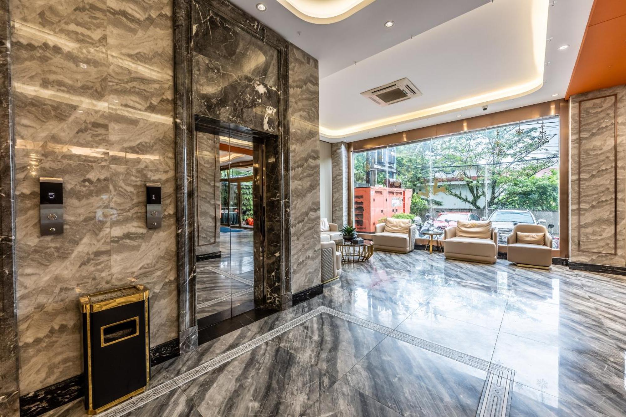 Bole Jing Pin Hotel Сиануквиль Экстерьер фото