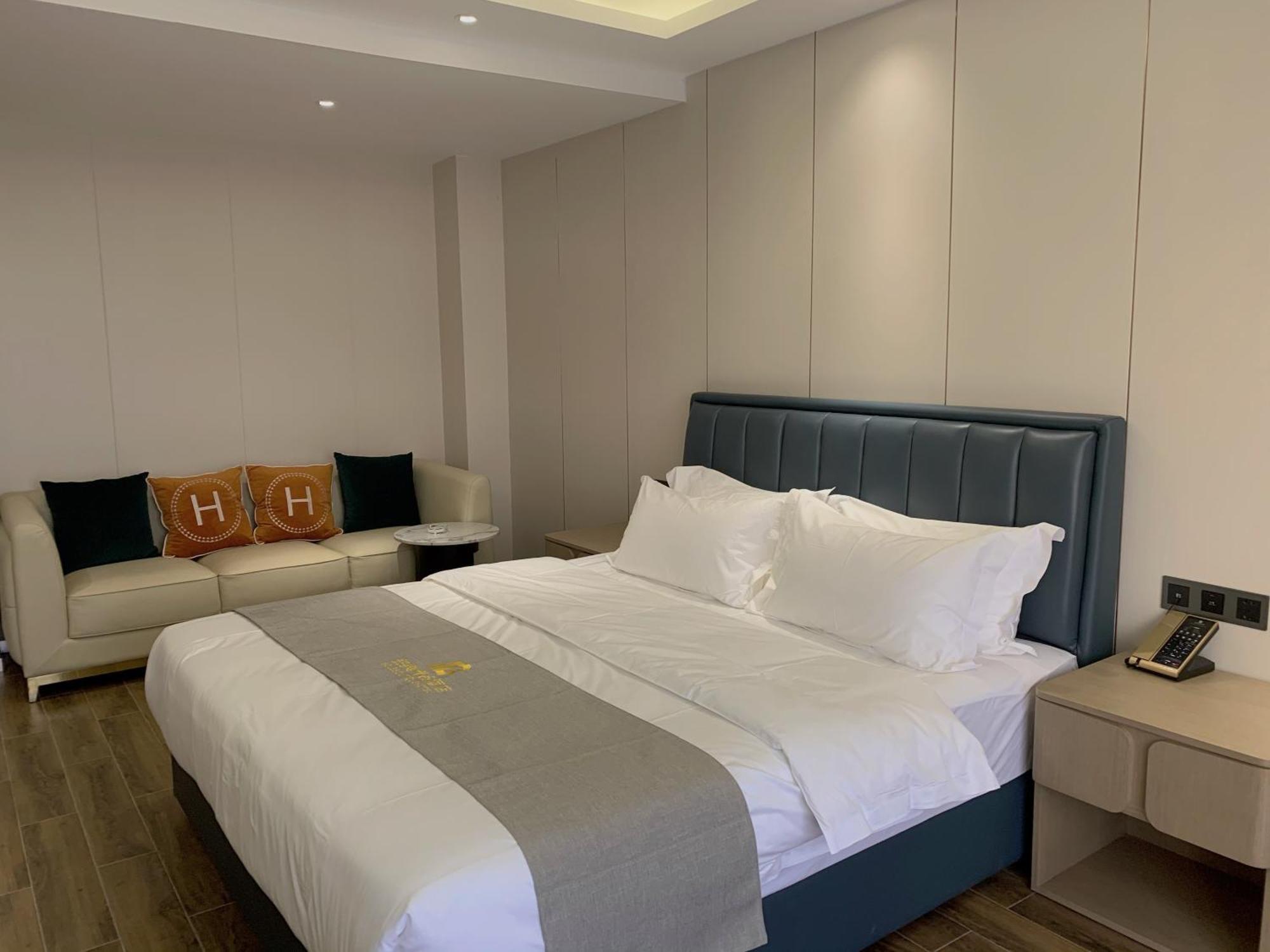 Bole Jing Pin Hotel Сиануквиль Экстерьер фото